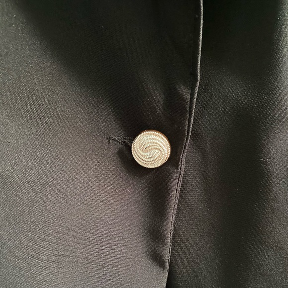 Black Blazer - Picture 5 of 5